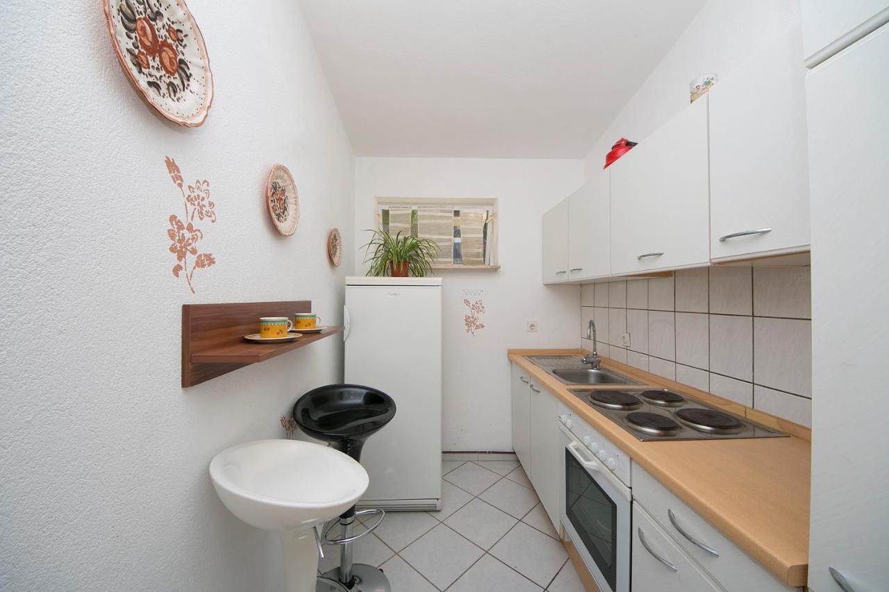 House Ursic Apartment Brela Exterior foto